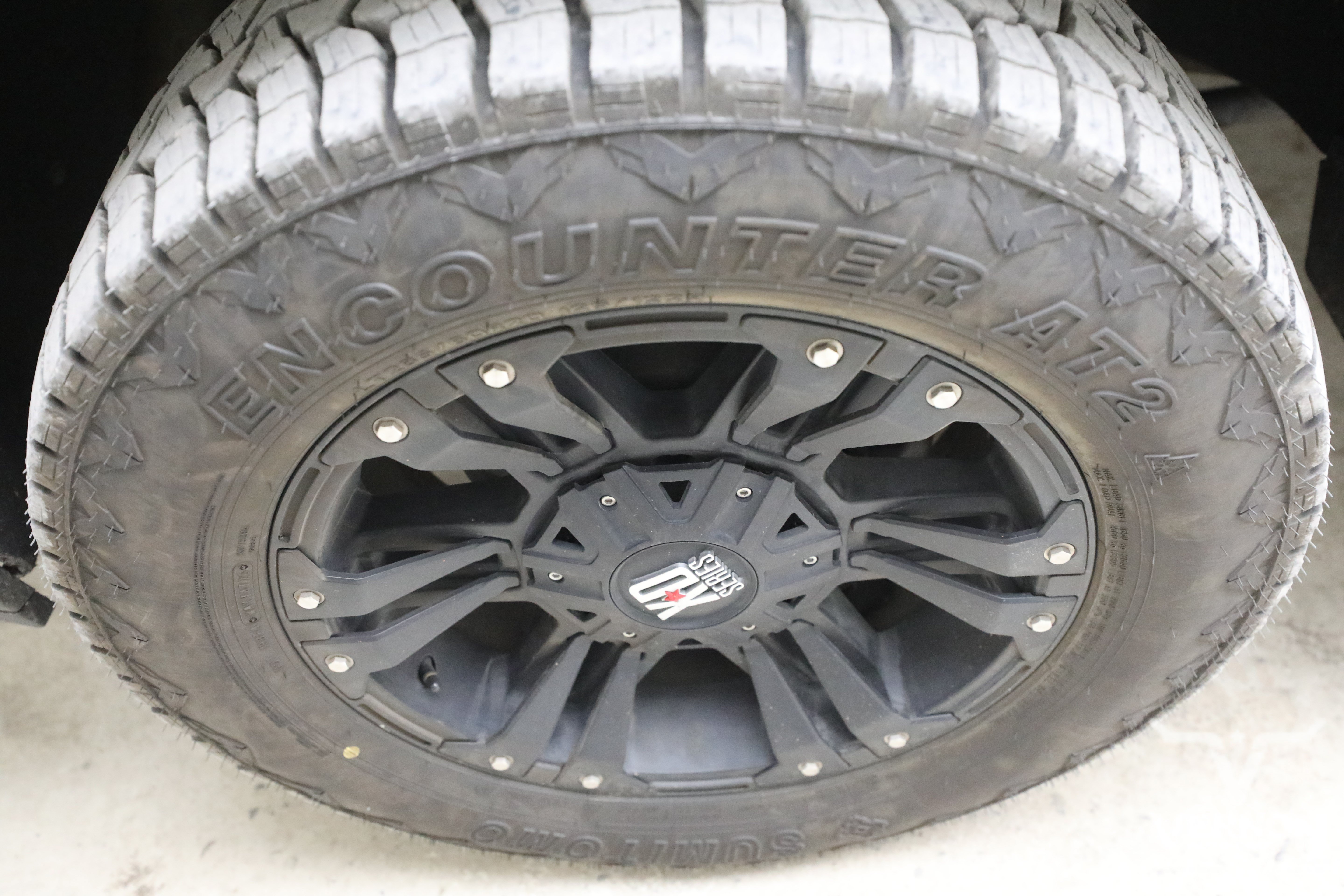 Used 2020 White Frost Tricoat GMC Y image 10
