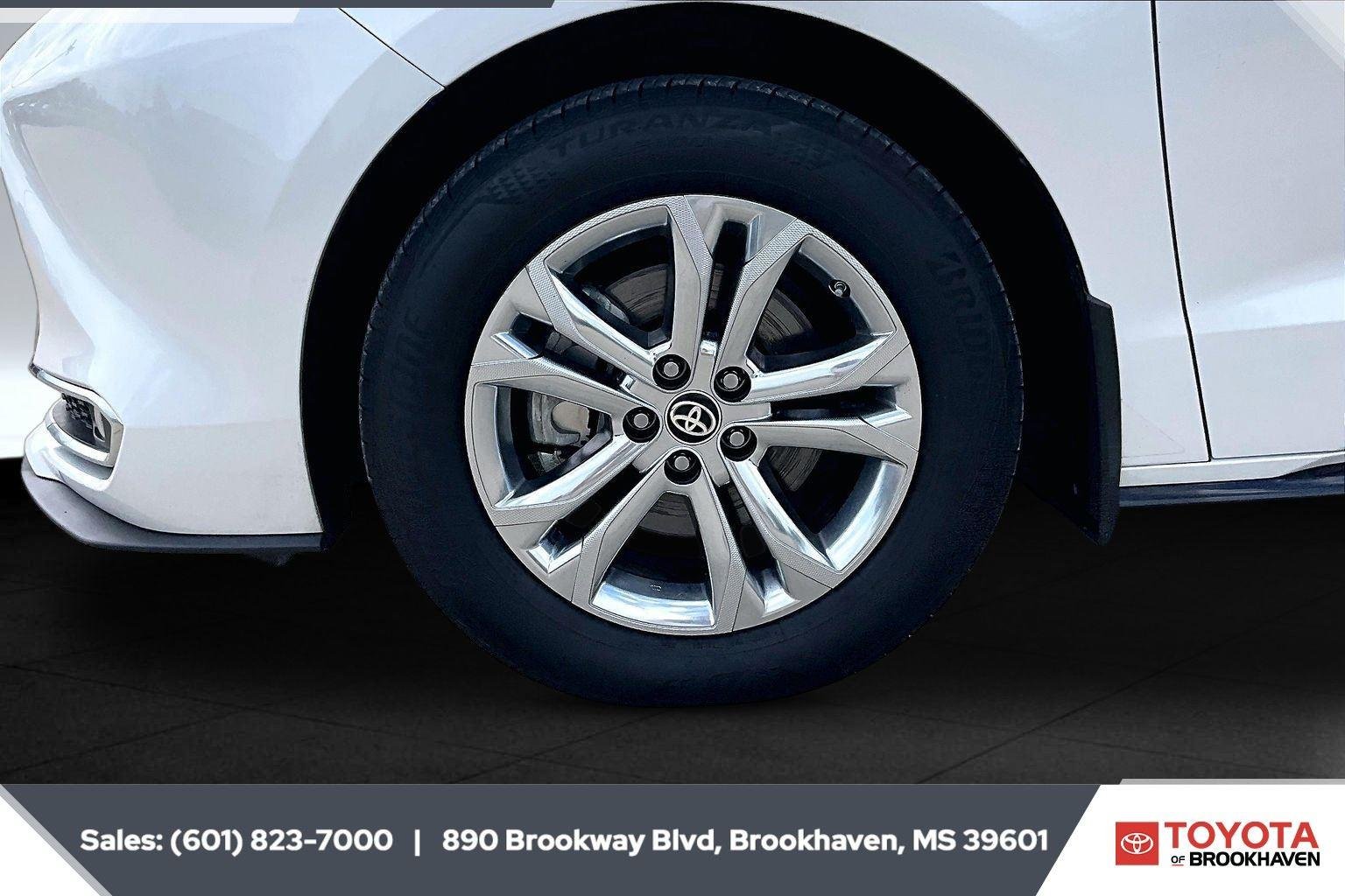 Used 2024 Windchill Pearl Toyota Platinum AWD image 8