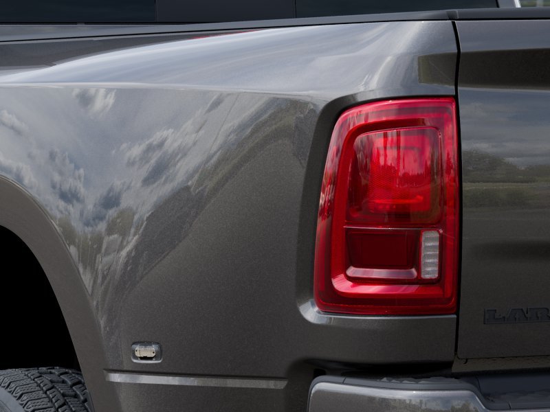New 2026 Granite Crystal Metallic Clear-Coat Exterior Paint RAM Laramie image 35
