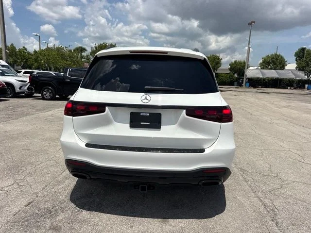Used 2024  Mercedes-Benz GLS 450 image 4