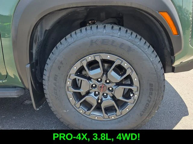 Used 2023 Green Nissan PRO-4X image 10