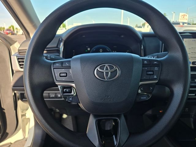 Used 2025 White Toyota LE image 20