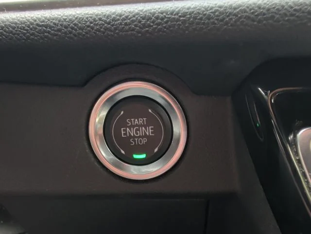 Used 2025 White Chevrolet LT image 19