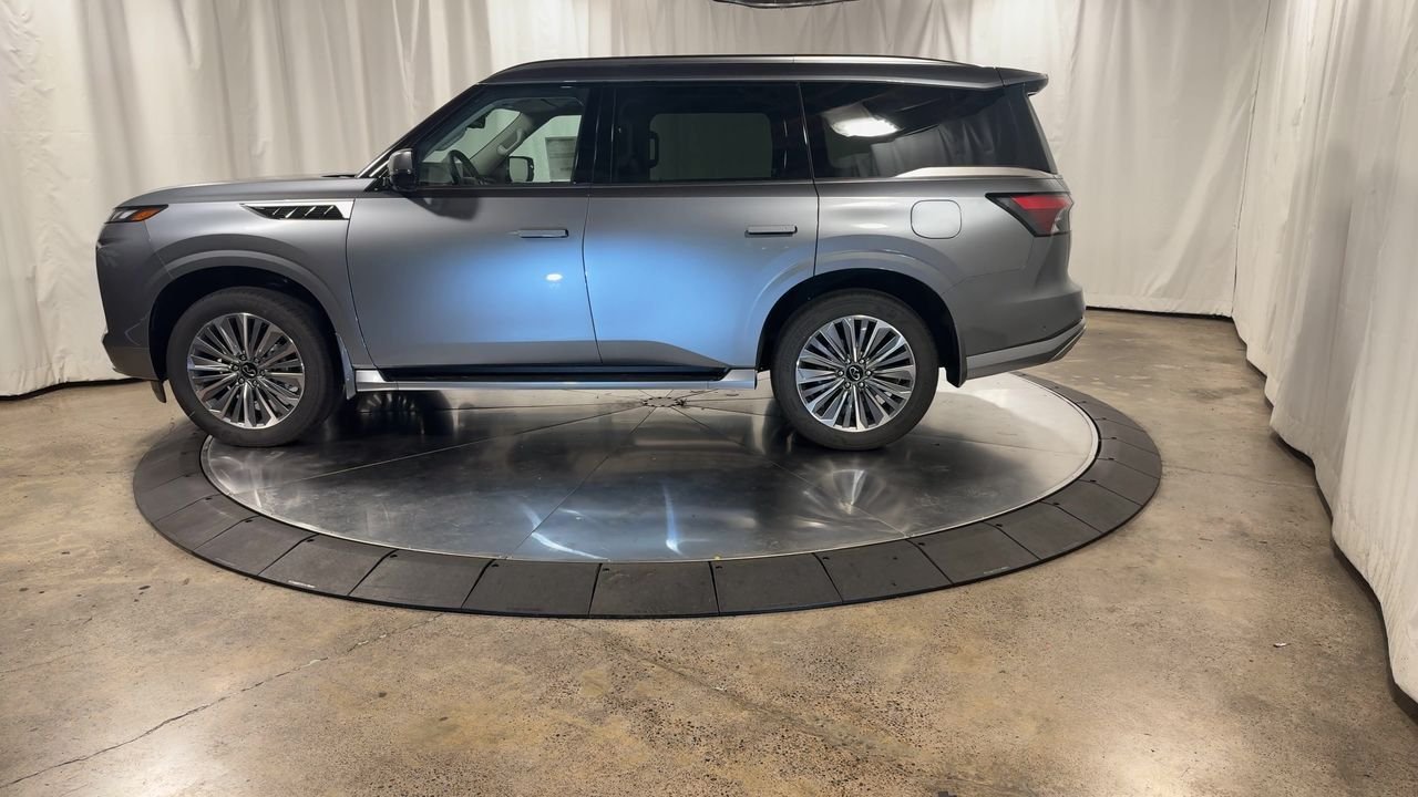 2025 INFINITI QX80 Sensory 4WD - Photo 7