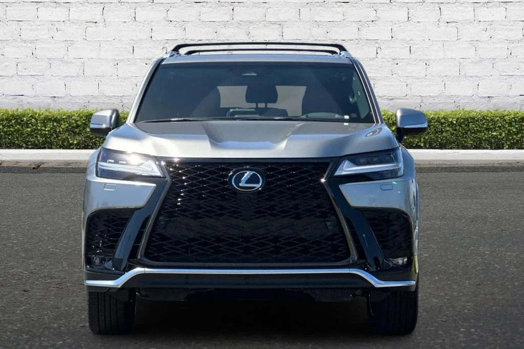 2026 Lexus LX 600 F-Sport - Photo 9