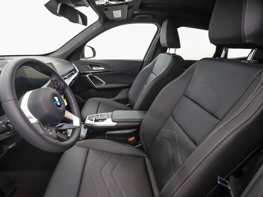 Used 2026 Red Metallic BMW xDrive28i image 11