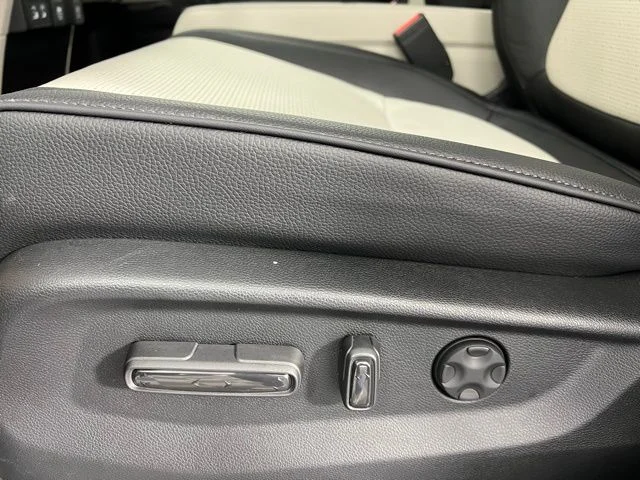 2026 Honda Odyssey Elite - Photo 15