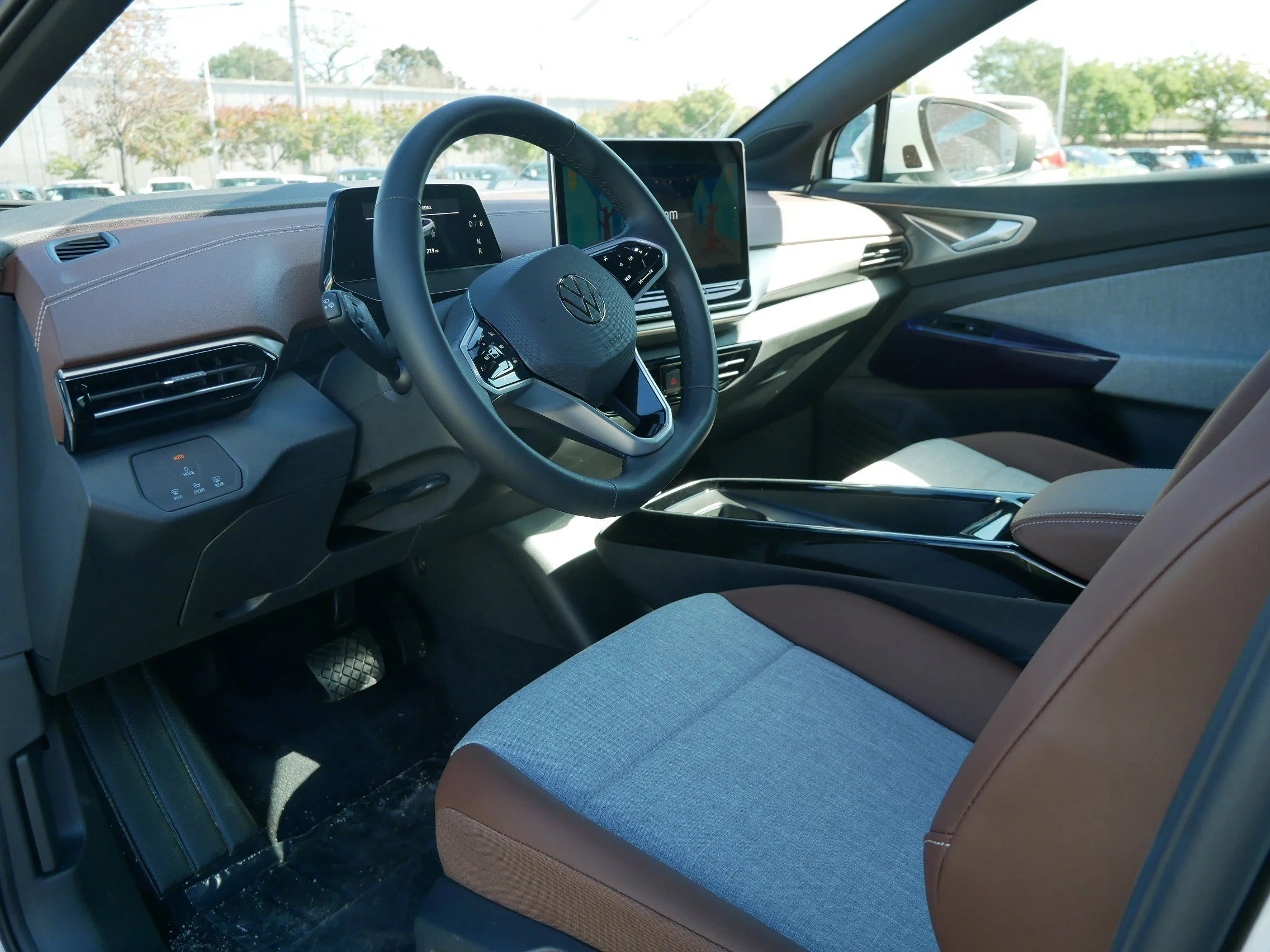New 2025 Opal White Pearl Volkswagen Pro image 3
