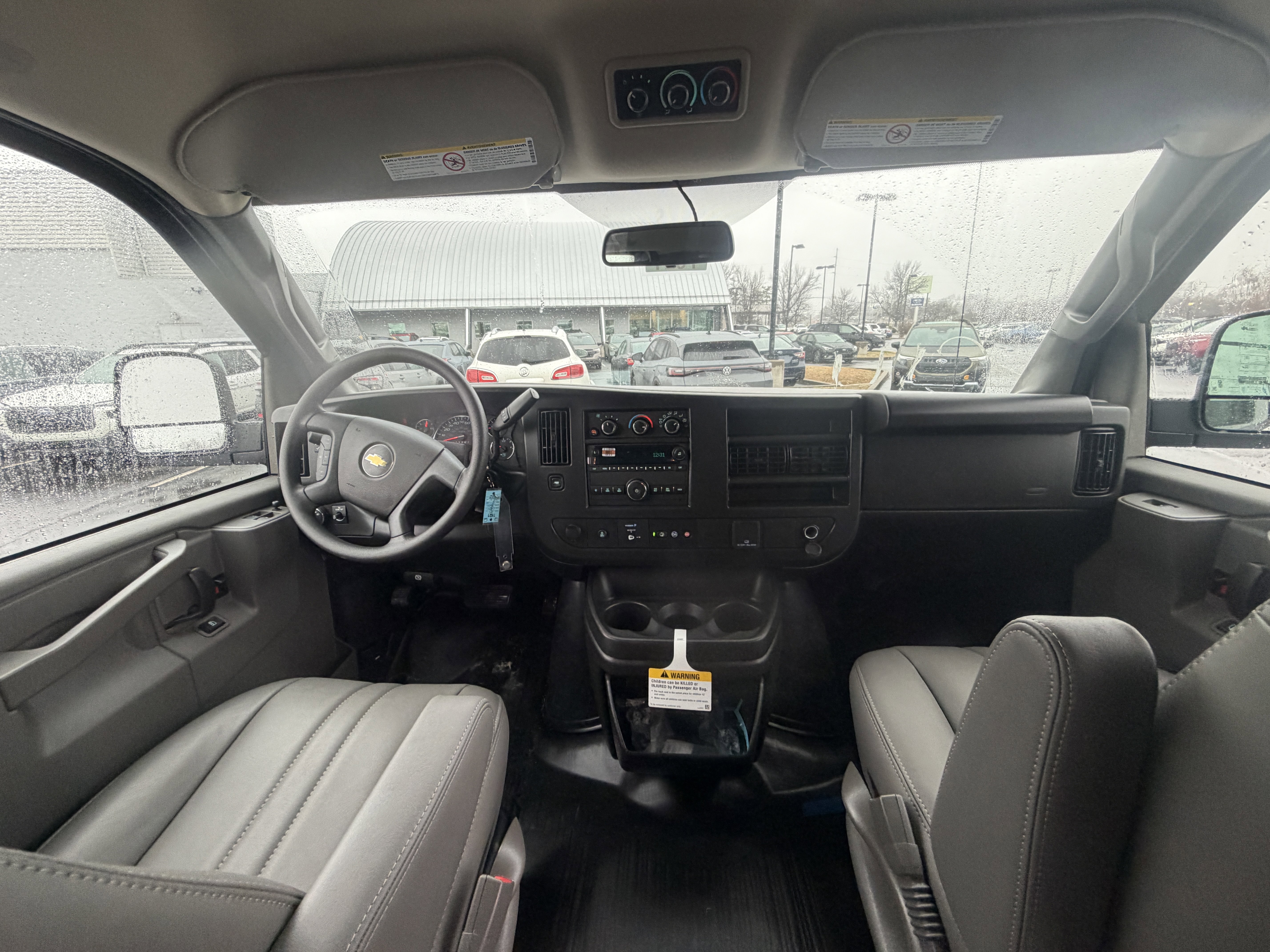 New 2025 Summit White Chevrolet 1LS image 26