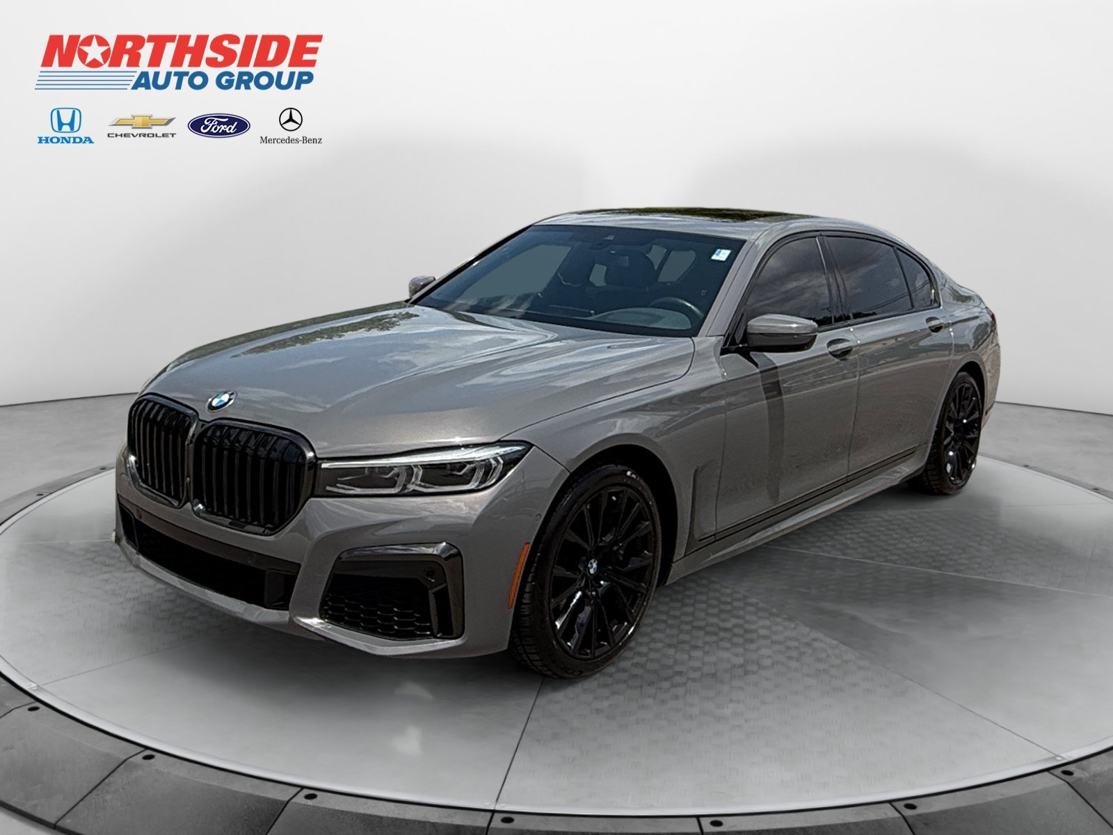 Used 2020 Bemina Grey Amber Effect BMW 750i xDrive image 3