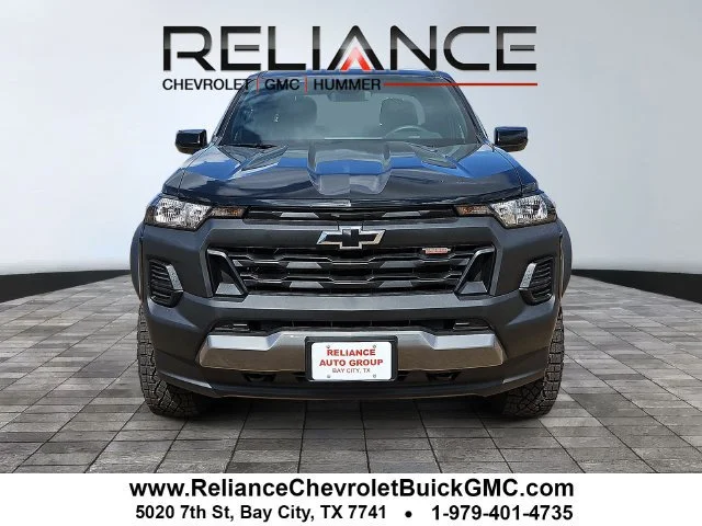 2026 Chevrolet Colorado Trail Boss - Photo 2
