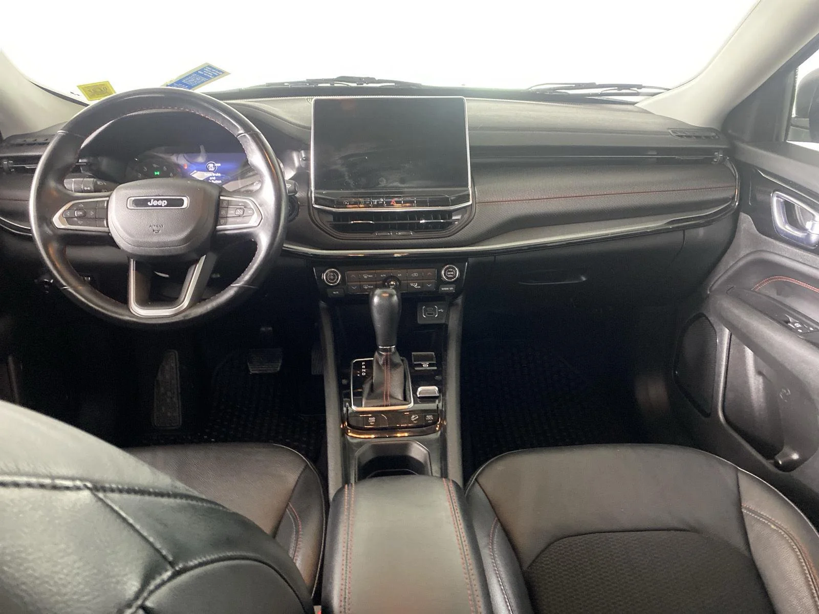 Used 2022 Bright White Clearcoat Jeep Trailhawk image 33