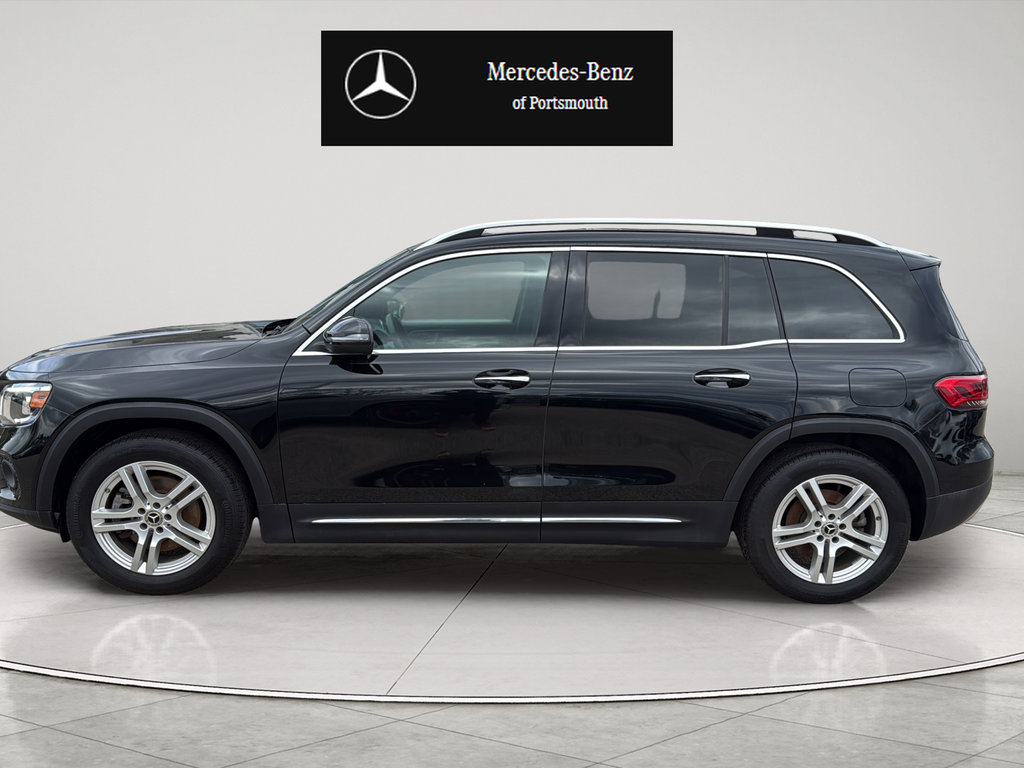Used 2022  Mercedes-Benz GLB 250 image 2