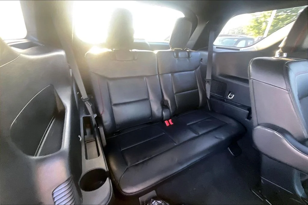 Used 2024 Gray Ford ST-Line image 27