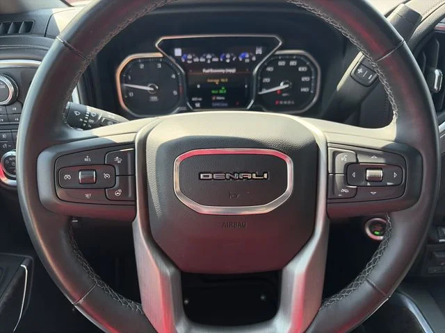 Used 2023 White GMC Denali image 27