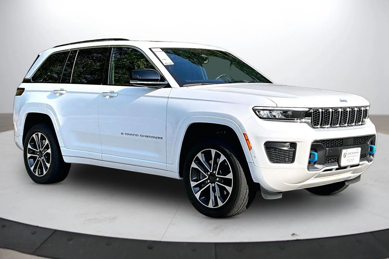 Used 2023 White Jeep Overland 4xe image 2