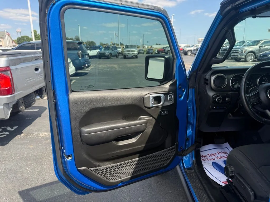 Used 2023 Blue Jeep Willys 4xe image 19