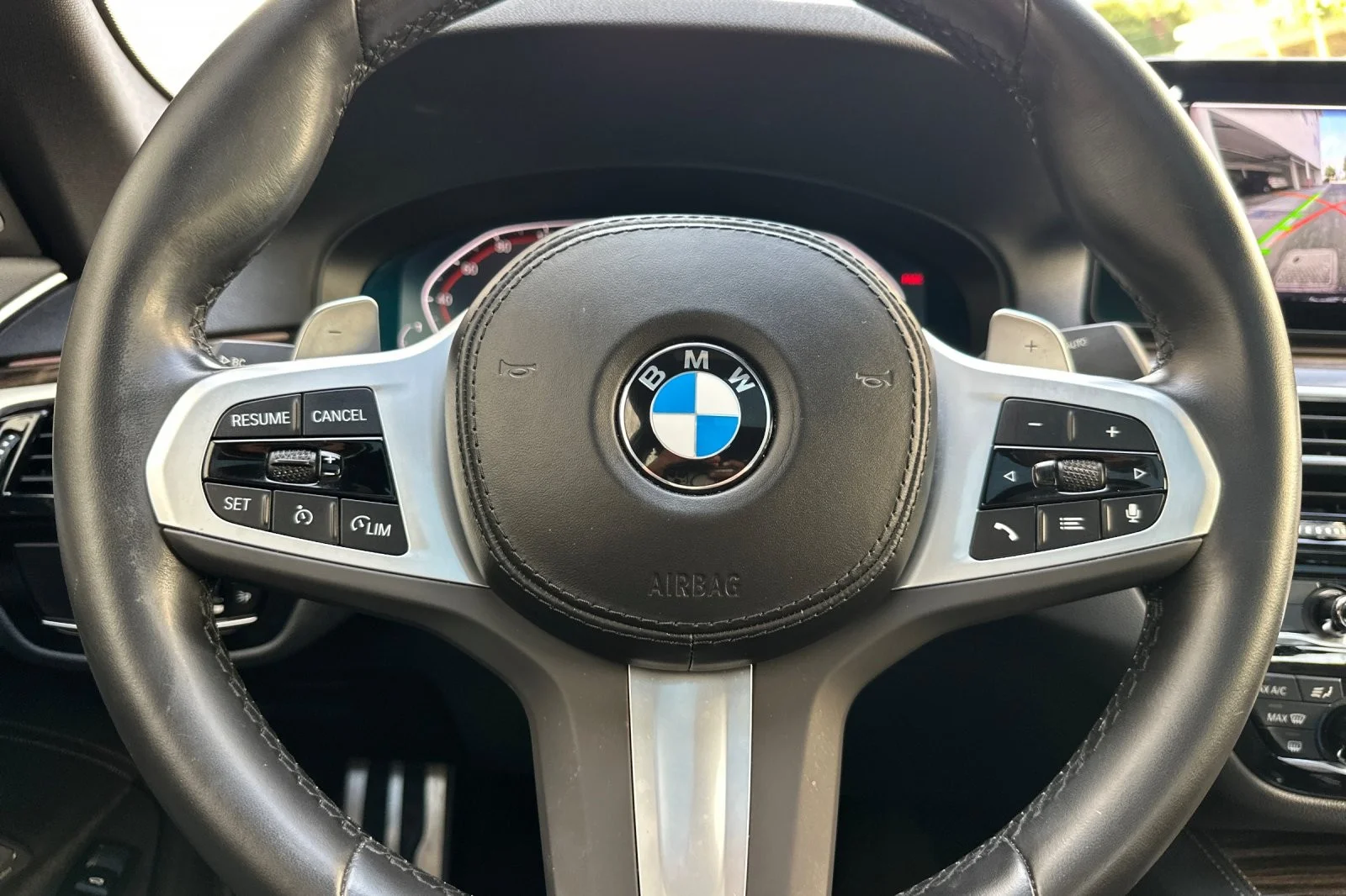 Used 2023 Carbon Black Metallic BMW 540i xDrive image 22