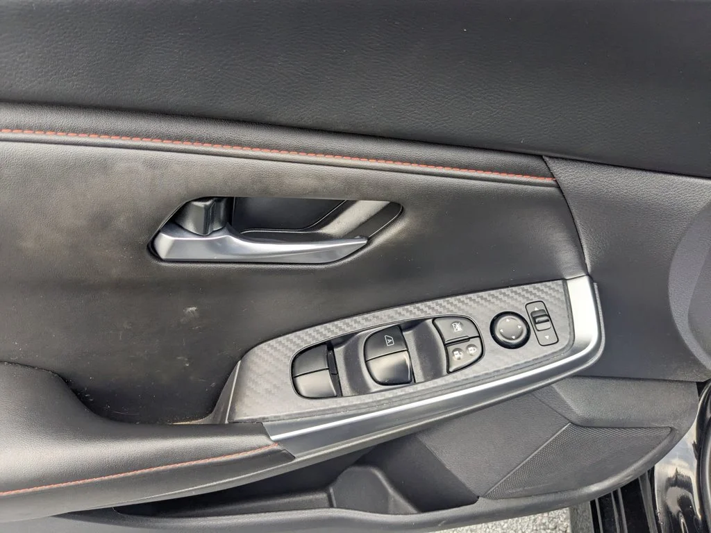 Used 2024 Super Black Nissan SR image 12