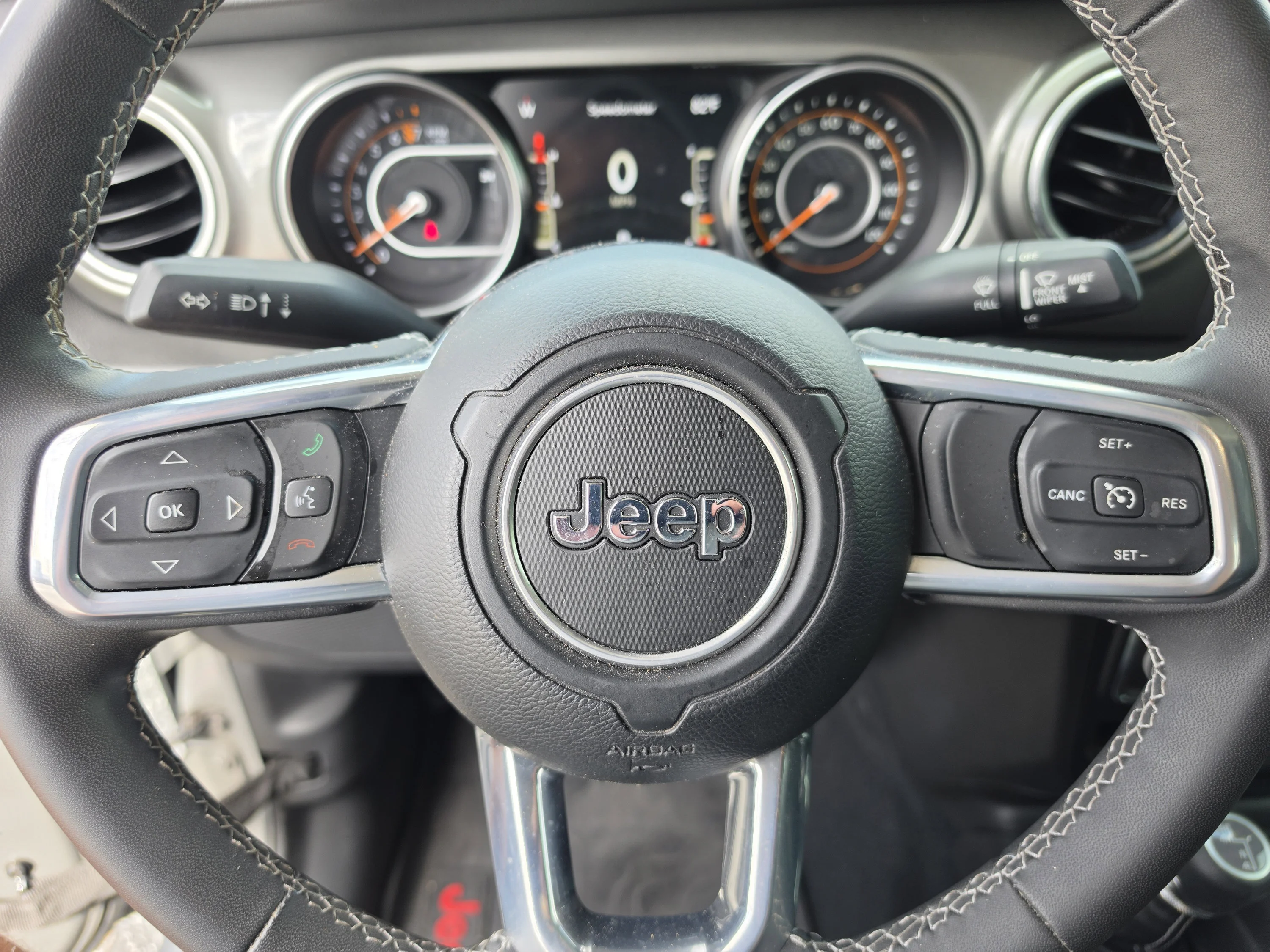 Used 2023 Sting-Gray Clearcoat Jeep Overland image 31