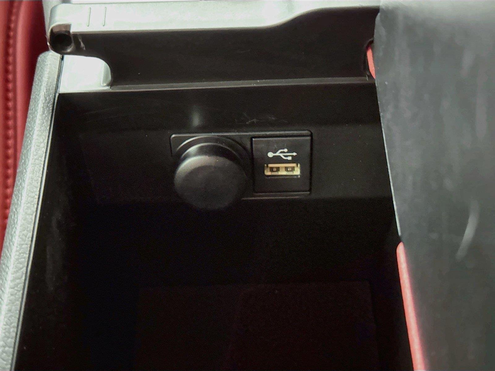 Used 2024 Iridium w/ Obsidian Roof Lexus UX 250h F SPORT Handling image 36