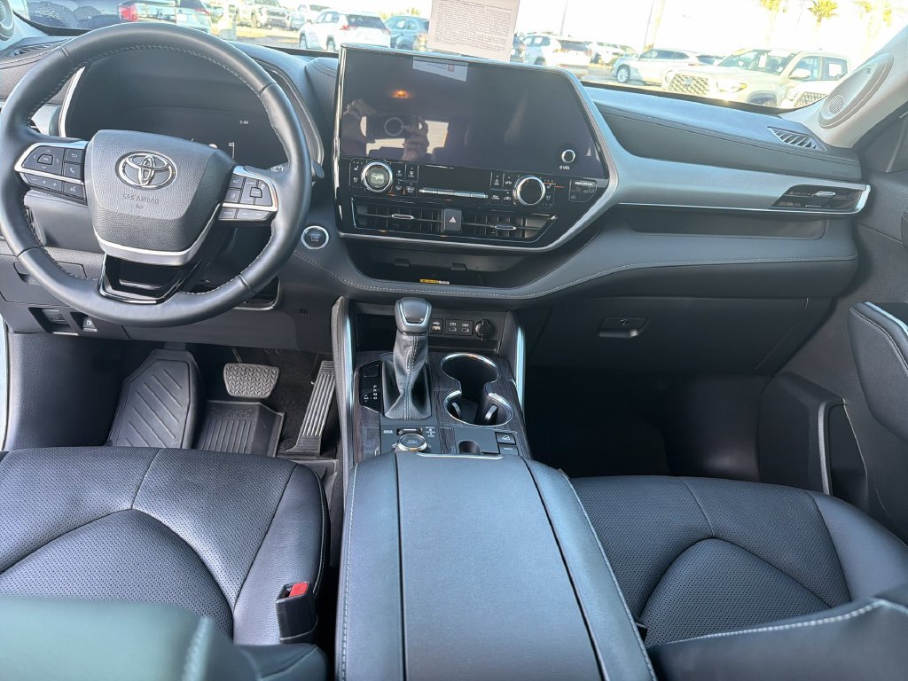 Used 2024 Beige Toyota Platinum image 14