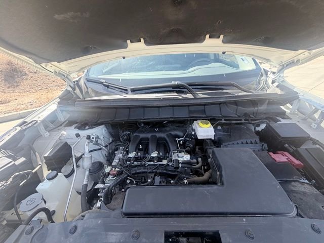 2024 Nissan Pathfinder SV - Photo 40
