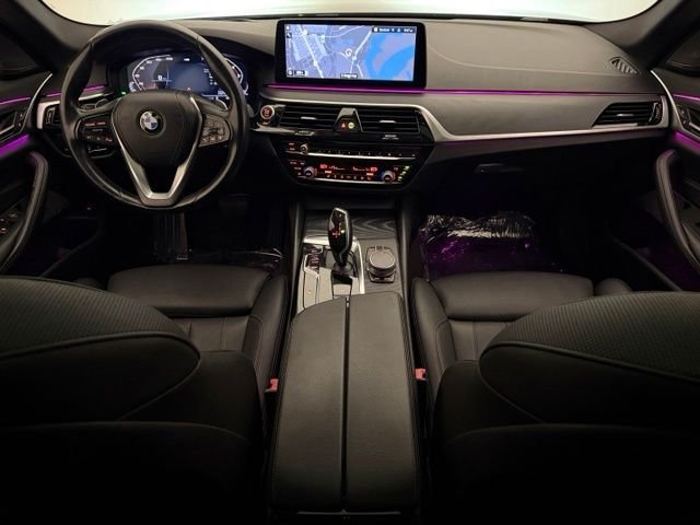 Used 2021 Dark Graphite Metallic BMW 530i image 27