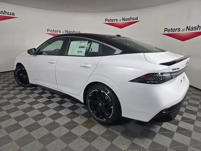 New 2026 Aspen White TriCoat / Super Black Two-tone Nissan SR image 5