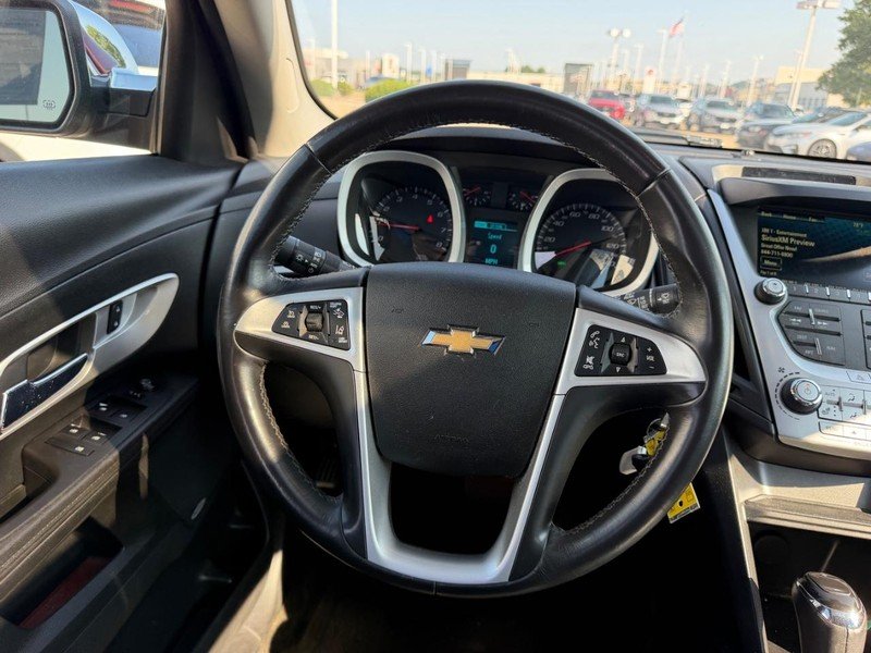 Used 2017 Siren Red Tintcoat Chevrolet Premier image 12