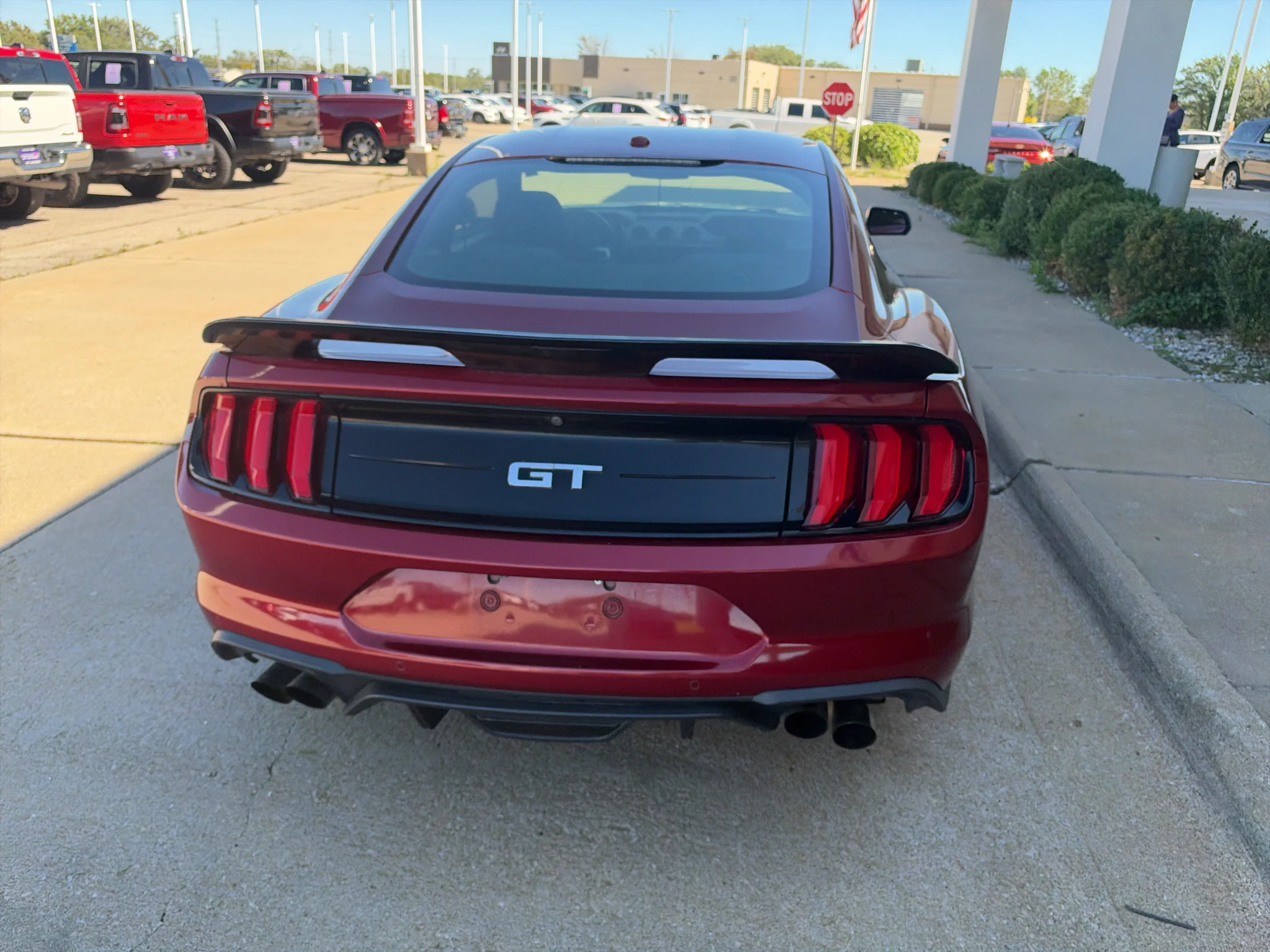 Used 2018 Ruby Red Tinted Clearcoat Metallic Ford GT image 7