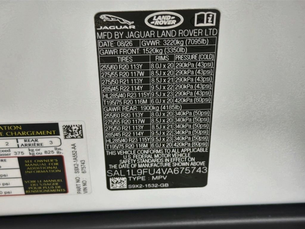 New 2027 Fuji White Land Rover Dynamic SE P400 image 34