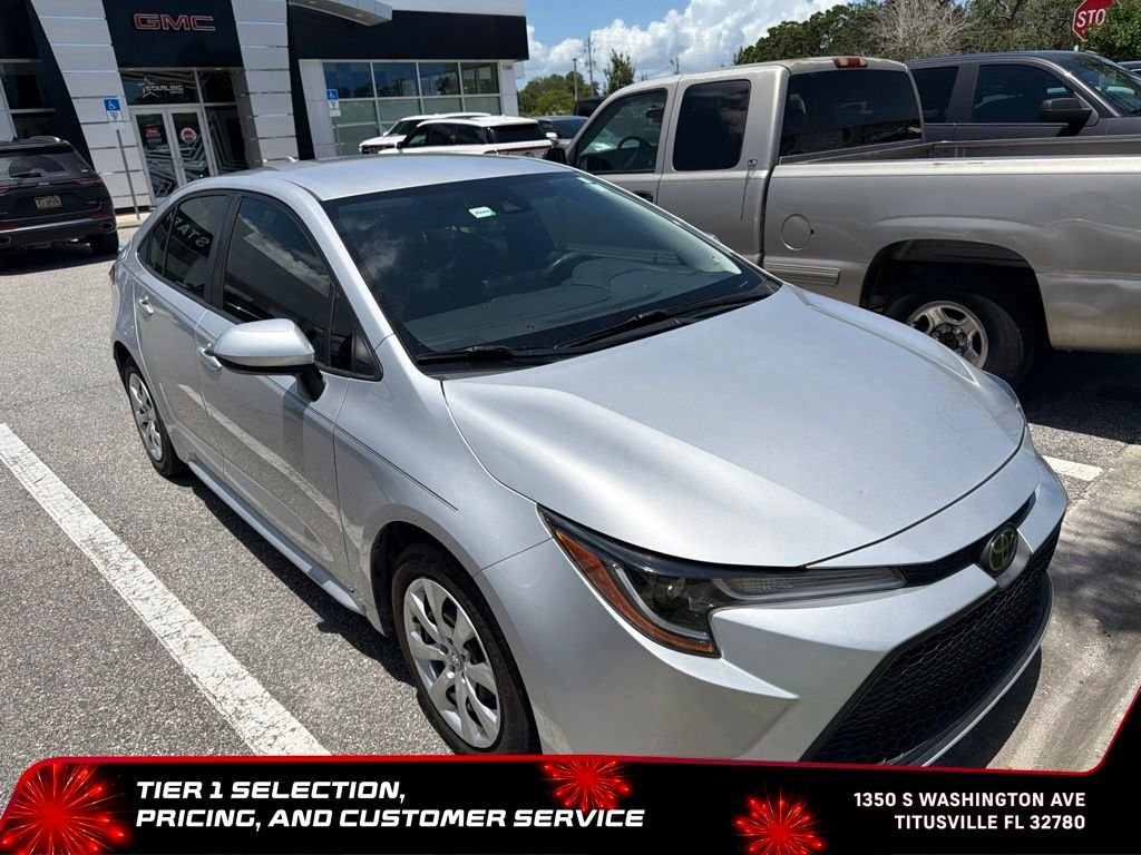 Used 2022 Silver Toyota LE image 2