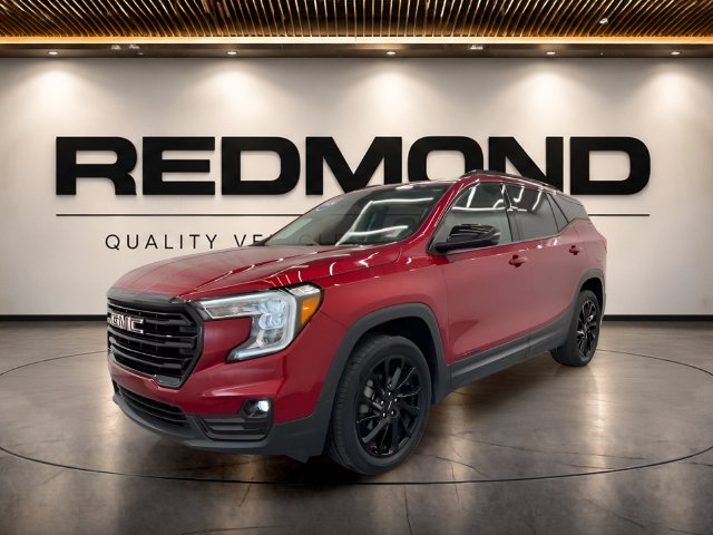 Used 2024 Volcanic Red Tintcoat GMC SLT image 5