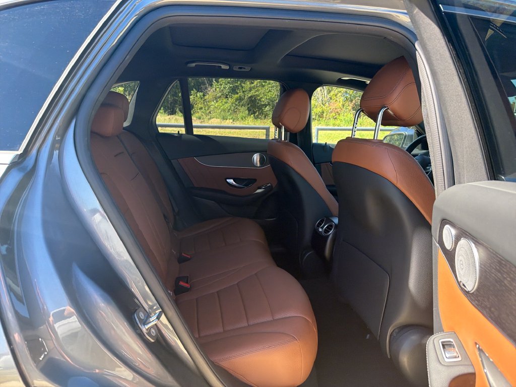 Used 2020 Gray Mercedes-Benz GLC 300 image 6