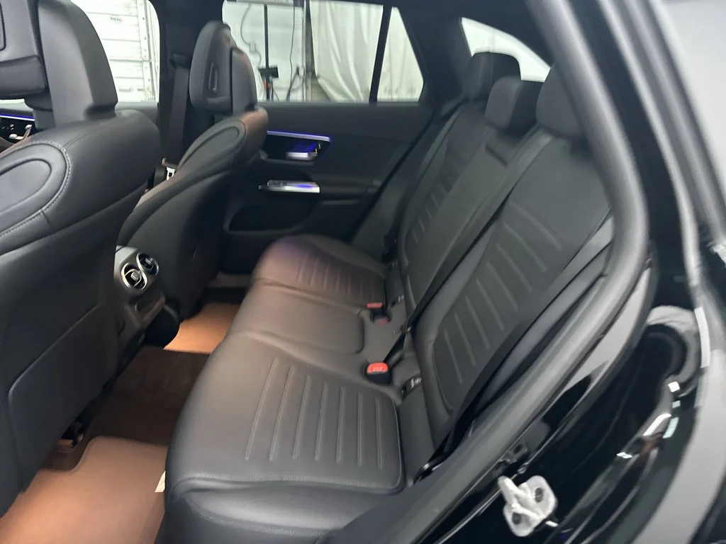 Used 2026 Black Mercedes-Benz GLC 300 image 22