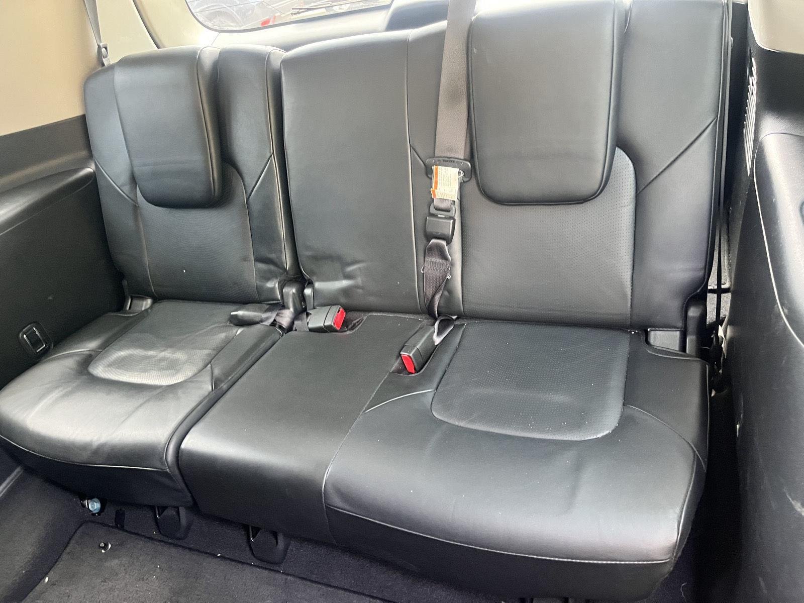 Used 2019 Super Black Nissan SL image 14
