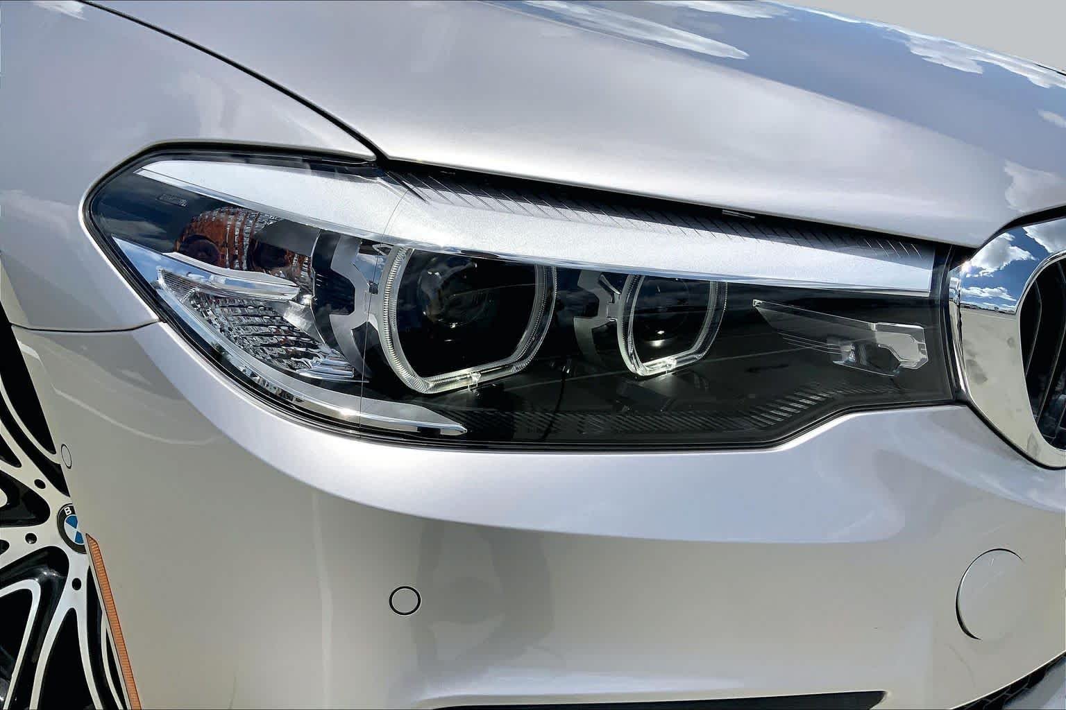 Used 2019 Rhodonite Silver Metallic BMW 540i image 27