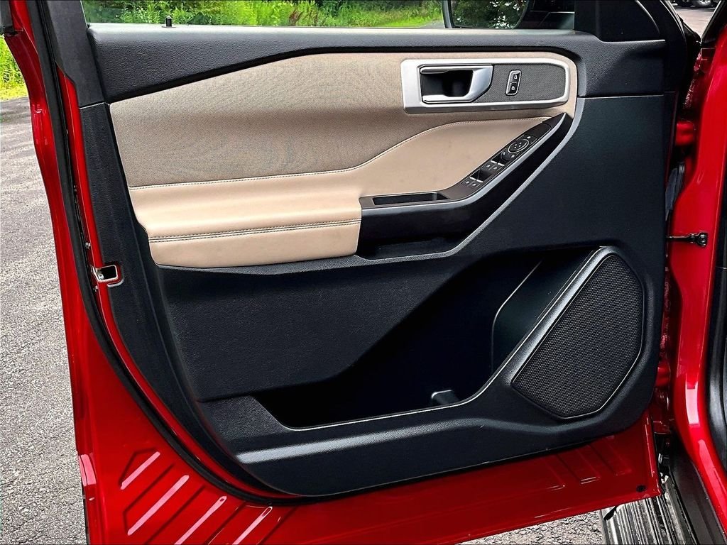 Used 2020 Red Metallic Ford XLT image 9