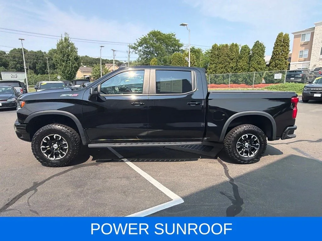 Used 2025 Black Chevrolet ZR2 image 4