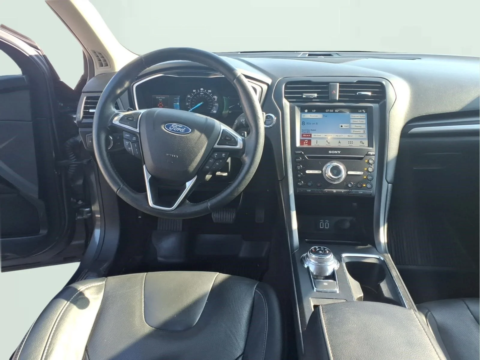 Used 2019 Gray Ford Titanium image 14