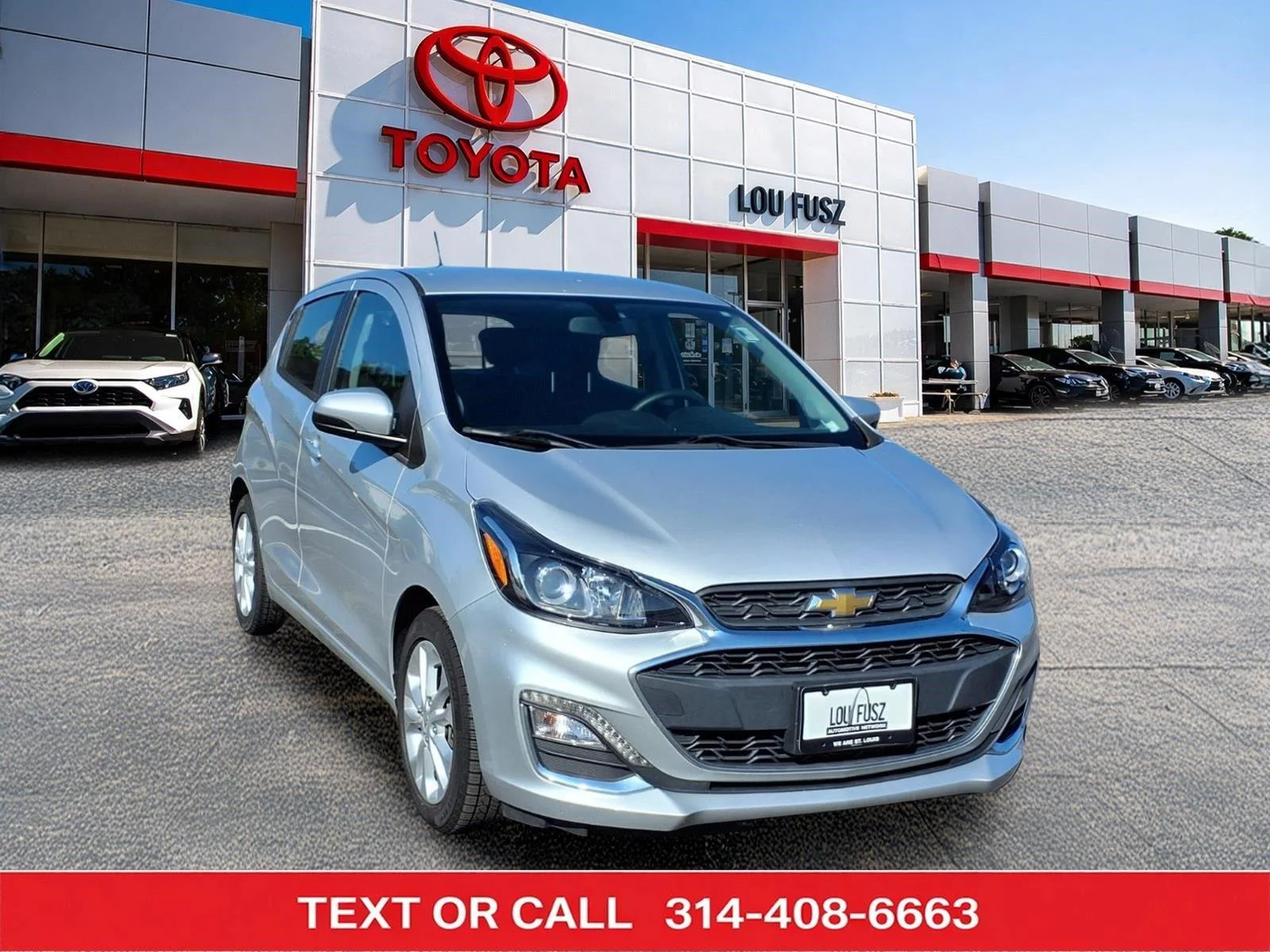 Used 2021 Silver Ice Chevrolet 1LT image 1