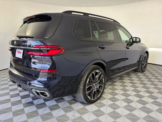 Used 2025 Black BMW M60i image 7