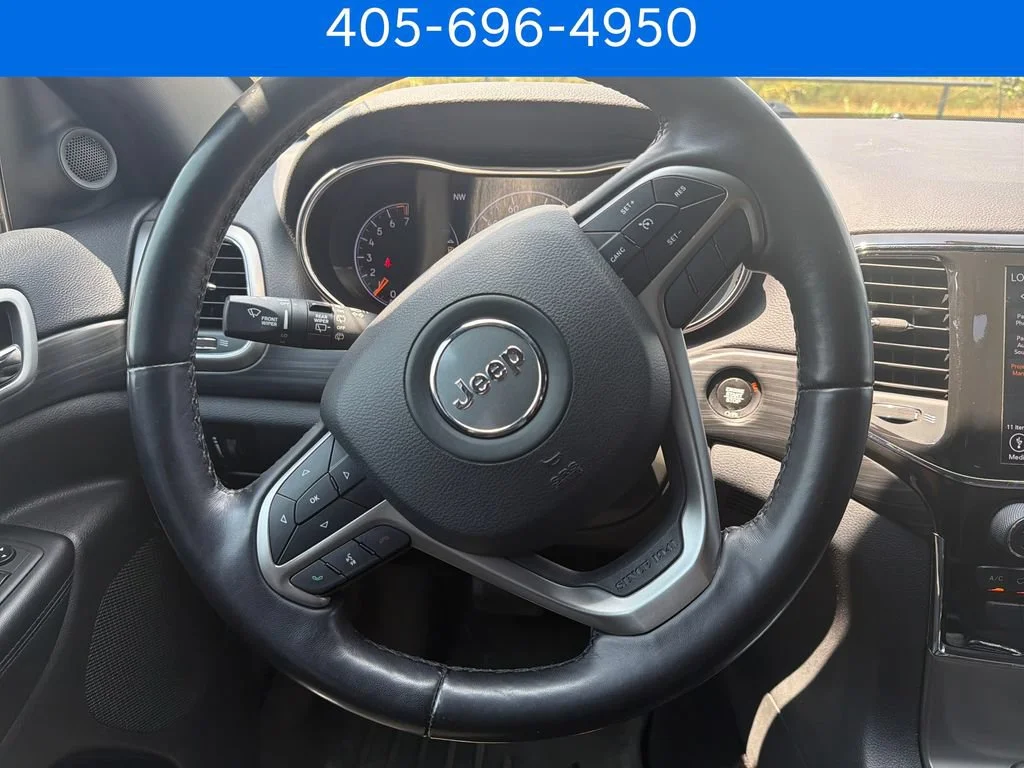 Pre-Owned 2022 Jeep Grand Cherokee WK Laredo X