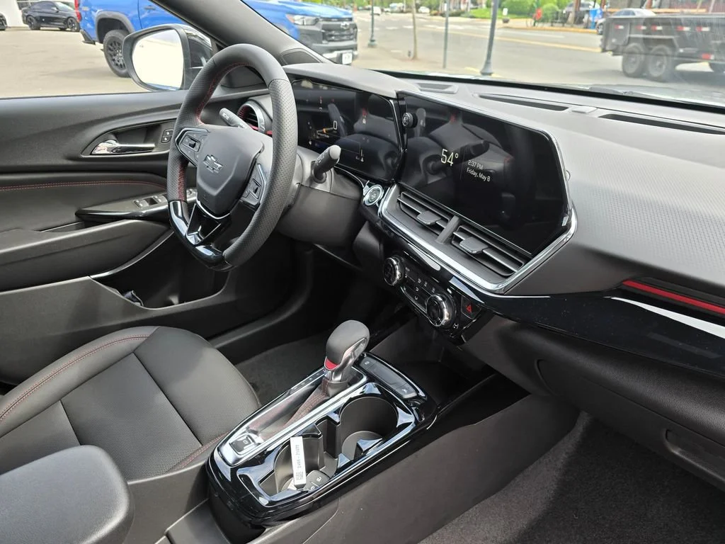 2026 Chevrolet Trax RS - Photo 12