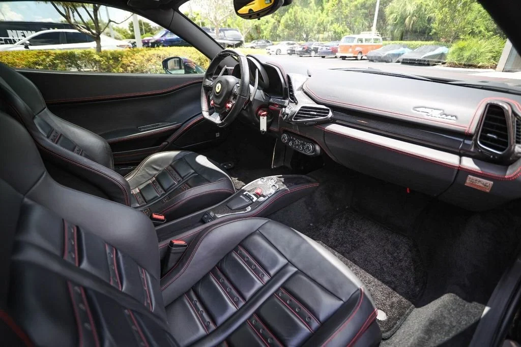 Certified Used 2011 Nero Daytona Ferrari Base image 44