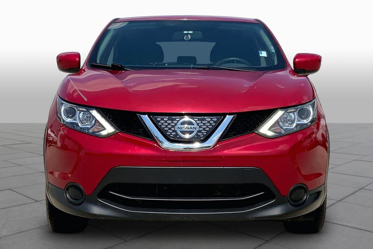 Pre-Owned 2018 Nissan Rogue Sport S