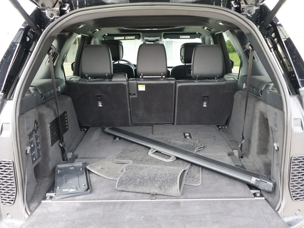 2025 Land Rover Discovery Metropolitan Edition - Photo 15
