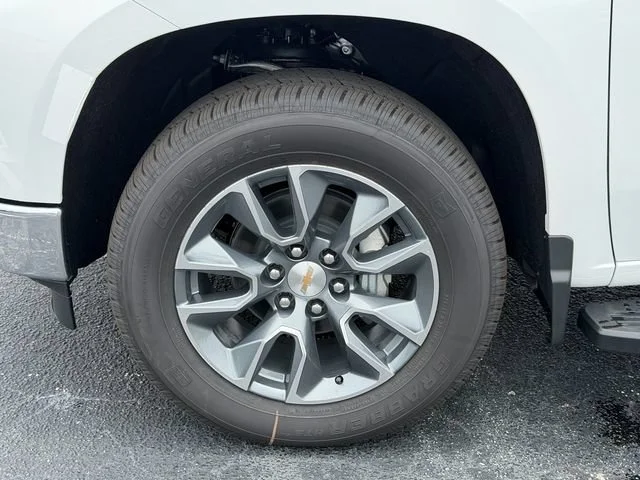 New 2026 Summit White Chevrolet LT image 9