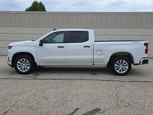 Certified Used 2021 Summit White Chevrolet Custom image 10